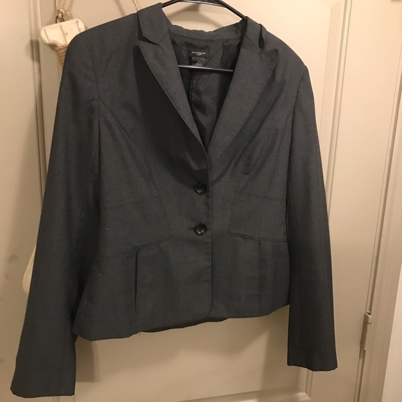 LDS “Ann Taylor suit jacket 🧥S/6 long sleeve grey - Picture 4 of 9